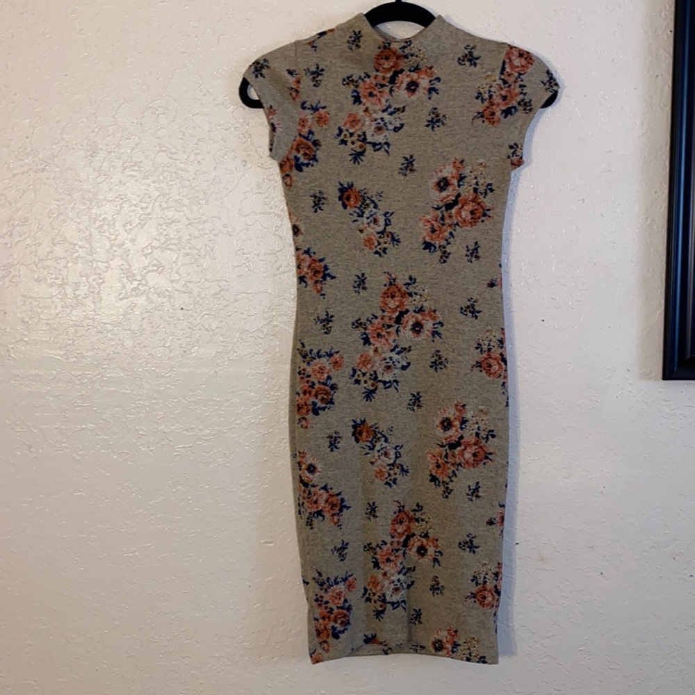 Midi BodyCon Floral Dress SZ S